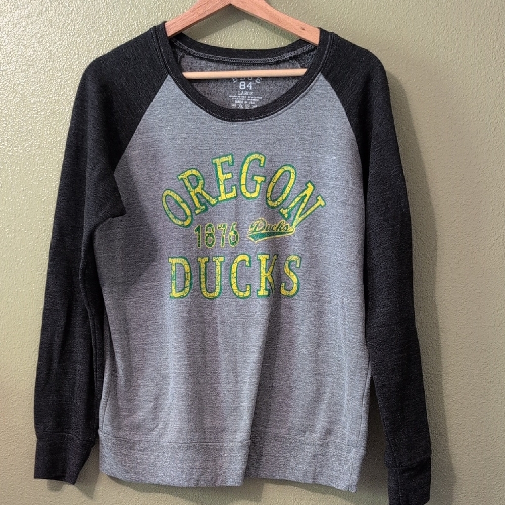 Oregon Ducks Women's Gray and Black Sweater